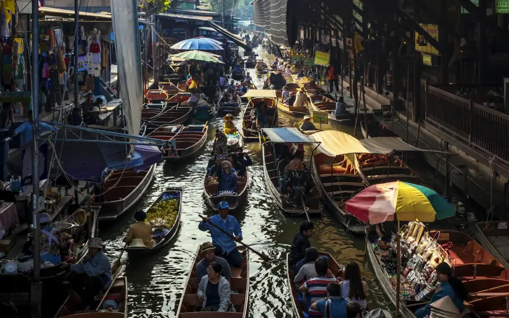 Travel photograph of Damnoen Saduak