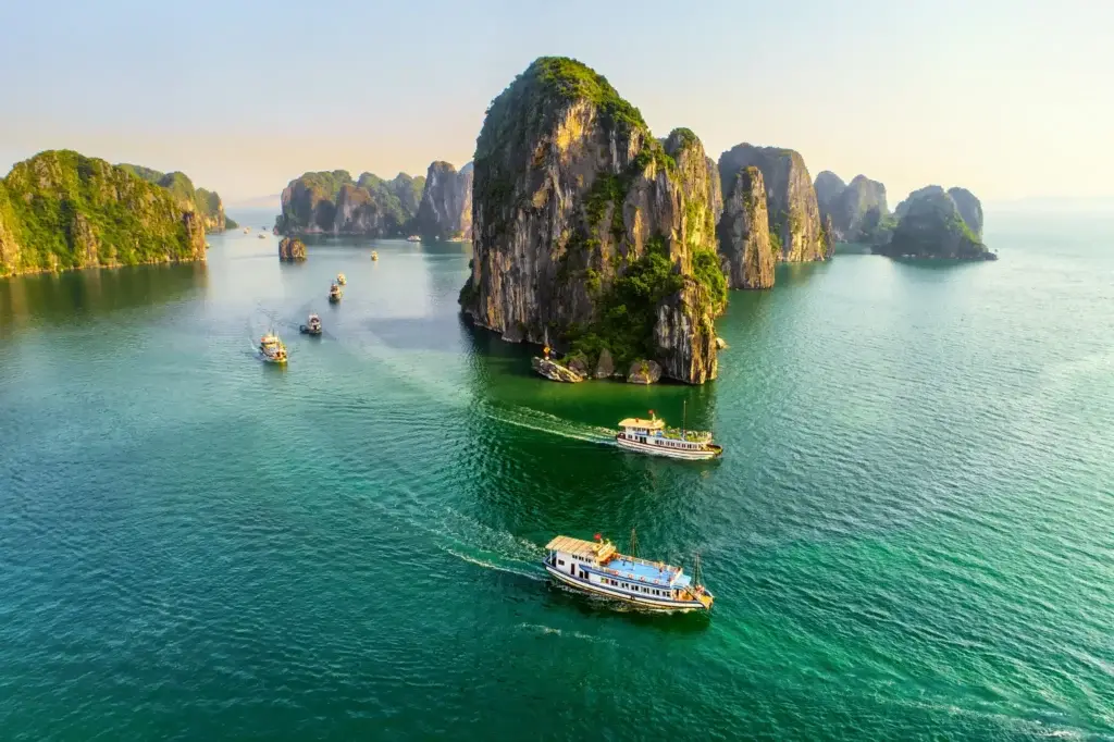 Halong Bay — tour photograph
