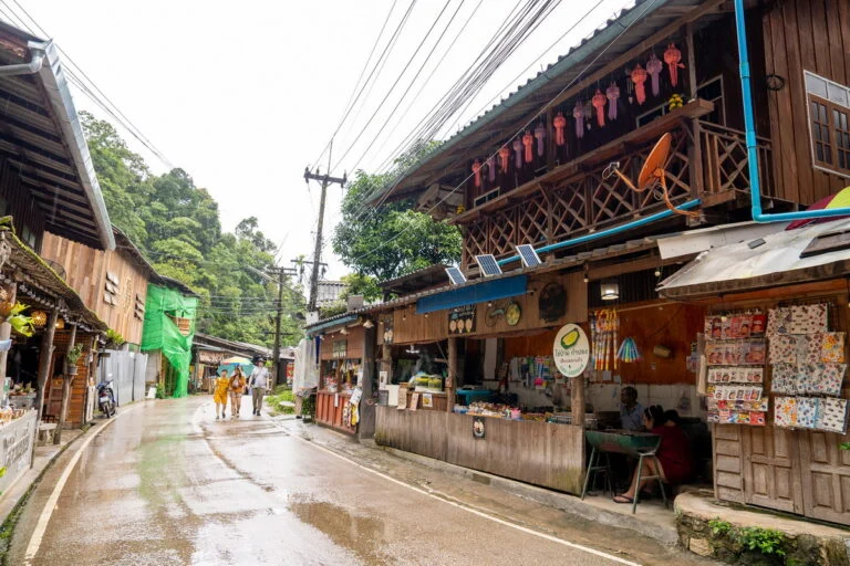 Travel photograph of Mae Kampong