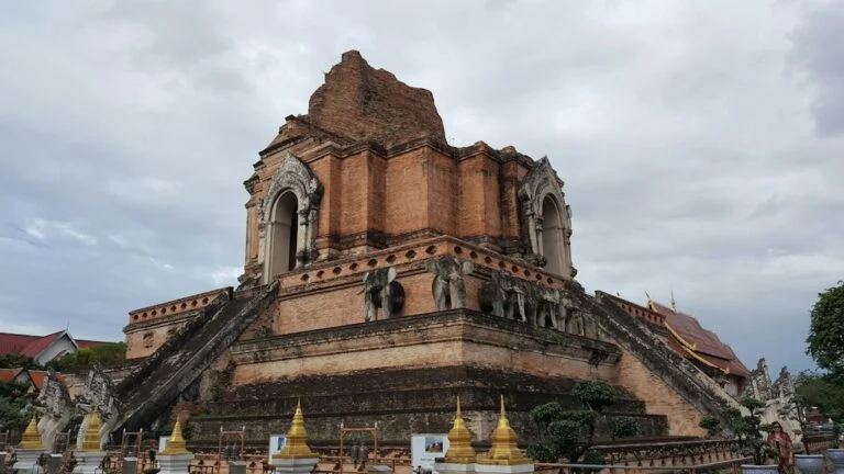 Wat Chedi Luang in Chiang Mai, Northern Thailand