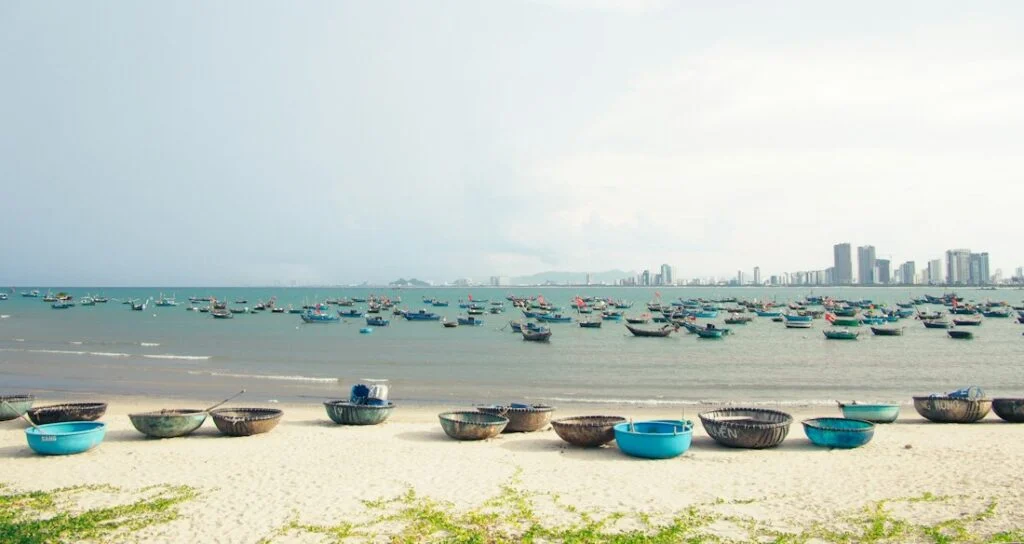 City and coastal scenery in Da Nang