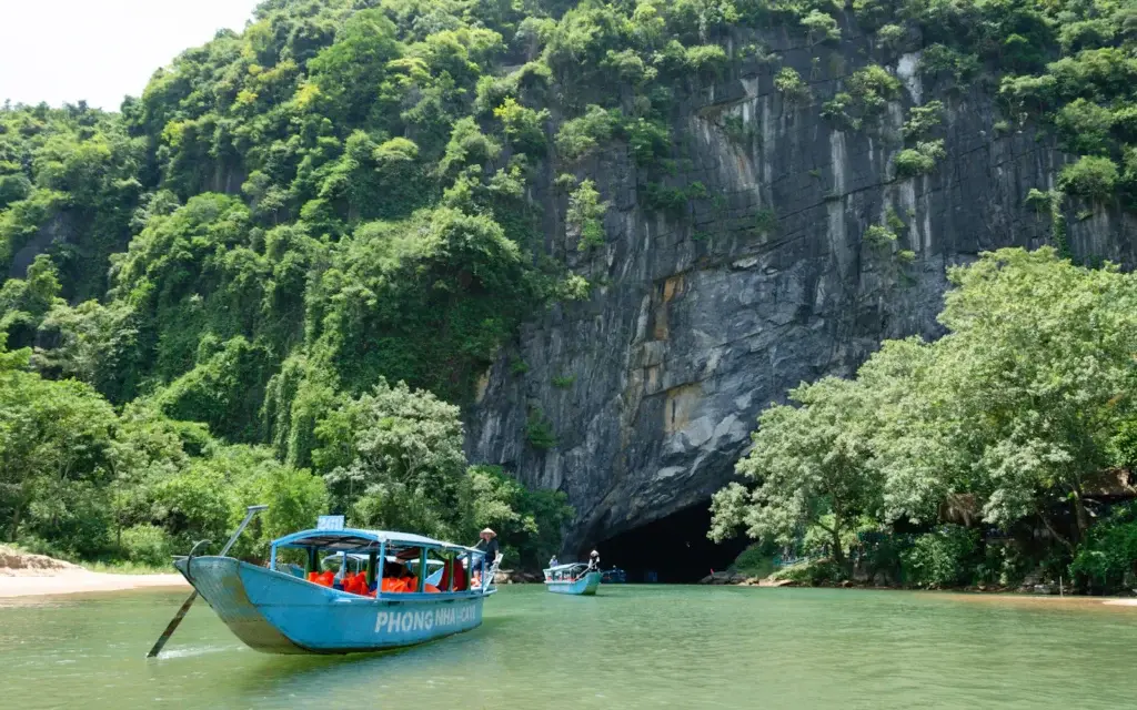 Phong Nha — tour photograph