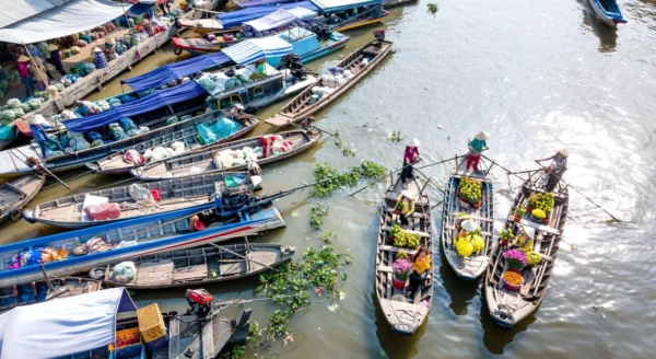 Cai Rang Floating Market — Can Tho · Mekong Delta
