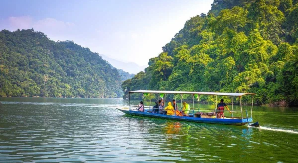 A Boat Trip on Ba Be Lake — Ba Be